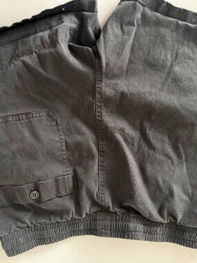 Todd Snyder Pull-On Shorts Mens M Black Elastic Hem Button Pocket